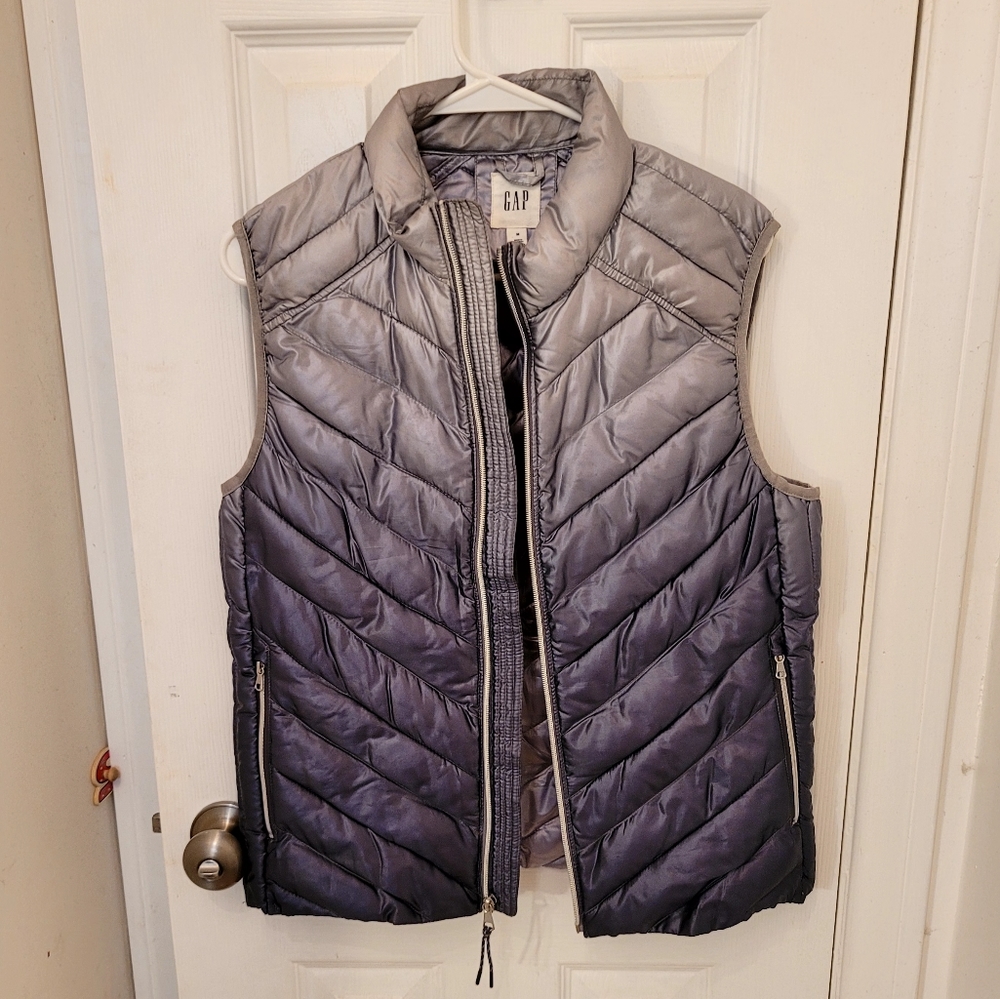 Gap Puffer Vest